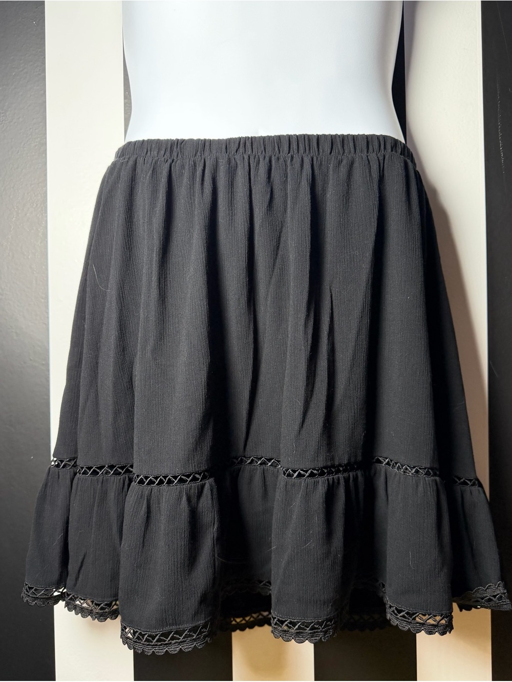 Torrid Black Tiered Ruffle Skirt with Pockets - SZ 1X